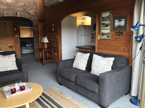 Koola 2/41 Townsend Street - Accommodation Port Hedland 1