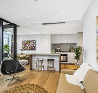 KOZYGURU FORTITUDE VALLEY DESIGNER GRADE 2 BED APT FREE PARKING QFV179-1401 - Accommodation Port Hedland