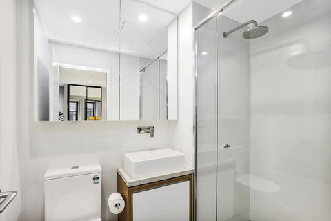 KOZYGURU FORTITUDE VALLEY DESIGNER GRADE 2 BED APT FREE PARKING QFV179-1401 - Accommodation Port Hedland 2