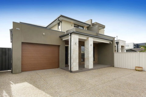 LA DOLCE VITA RETREAT - RYE - Accommodation Port Hedland 0