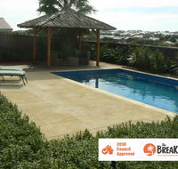 La Mer - Home with a Pool - Accommodation Port Hedland