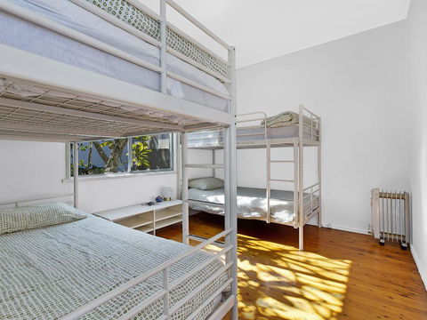 Lakes Edge Cottage - Accommodation Port Hedland 1