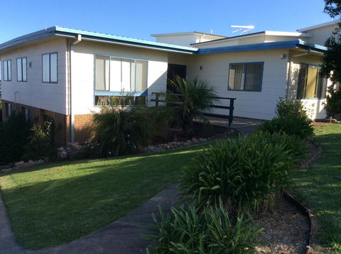 Lakes Entrance Views - Accommodation Port Hedland 0
