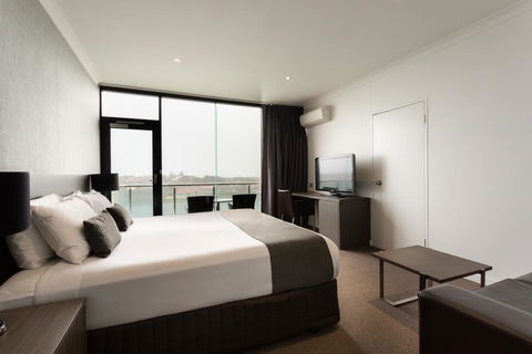 Lakes Hotel - Accommodation Port Hedland 3