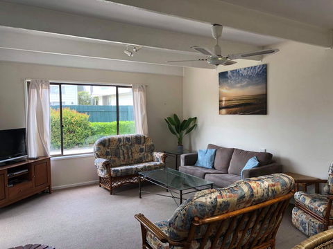 Lakes Jakaranda Holiday Units - Accommodation Port Hedland 3