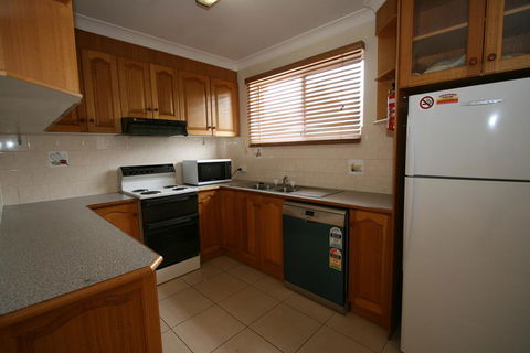 Lakeside 3/37 Cobbon Crescent - Accommodation Port Hedland 3