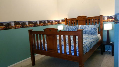 Large 6-Bedroom House With Wifi & Netflix Close To Singleton CBD Hunter Valley - Accommodation Port Hedland 3