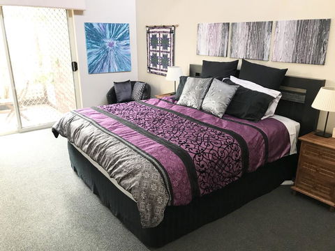 Large Family Home - Accommodation Port Hedland 1
