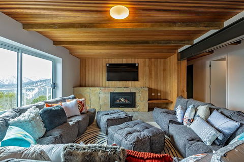 Le Chalets - Accommodation Port Hedland 1
