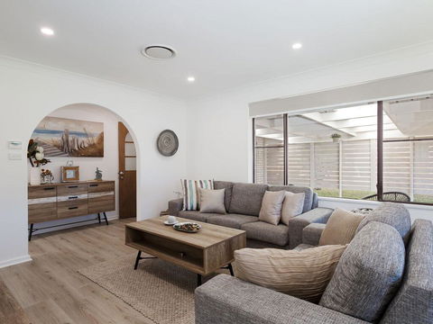Le Maison, 77 Horace St - Stunning House With Ducted Air, WIFI And Linen Provided - Accommodation Port Hedland 0
