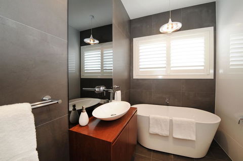 Lewis Street Apartments By Kirsten Serviced Accommodation - Accommodation Port Hedland 2
