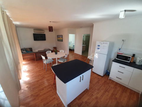 LiL House - Accommodation Port Hedland 3