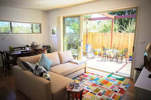 Lil Yoorana - New Cozy Modern - 4 Min Walk To Town - Close To Everything - Accommodation Port Hedland 0