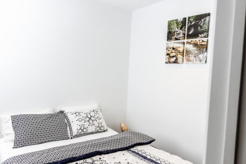 Luxurious Getaway Apartment - Accommodation Port Hedland 1