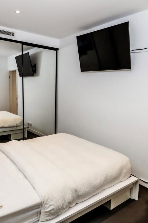 Luxurious Getaway Apartment - Accommodation Port Hedland 3