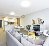 Luxury 1 bedroom  1 study with 1 parking - Accommodation Port Hedland