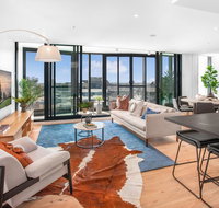 Luxury 3-Bed Apartment Near Valley Shops and Bars - Accommodation Port Hedland