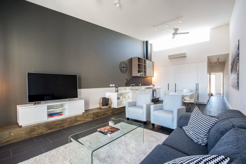 Magnificent Apartment + FREE Car Park Near CBD - Accommodation Port Hedland 2