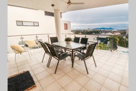 Magnificent Location With Amazing Views - Accommodation Port Hedland 0