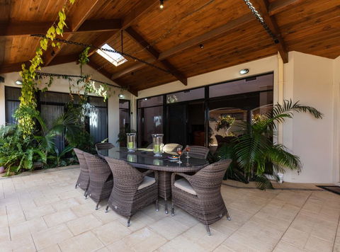 Maidstone Executive Residence - Accommodation Port Hedland 0