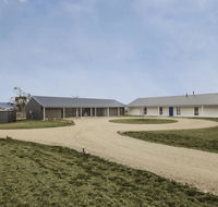 Manna Tree Farm -modern home with majestic views in stunning countryside - Accommodation Port Hedland