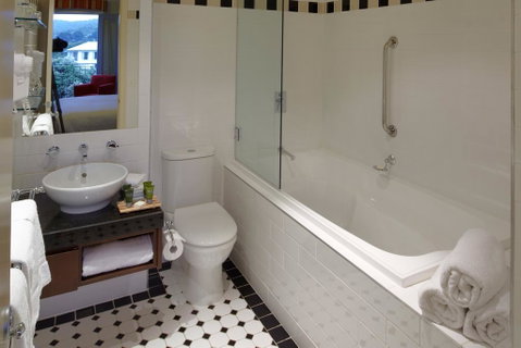Mantra Lorne - Accommodation Port Hedland 2