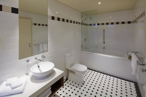 Mantra Lorne - Accommodation Port Hedland 1