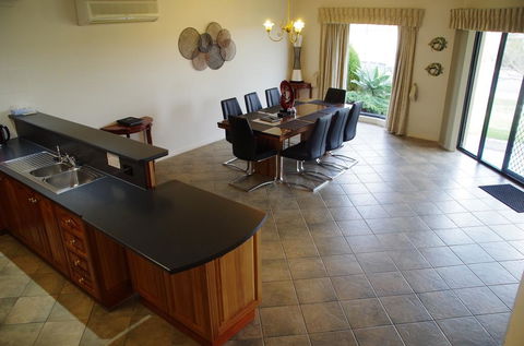 Marina Park View - Accommodation Port Hedland 3