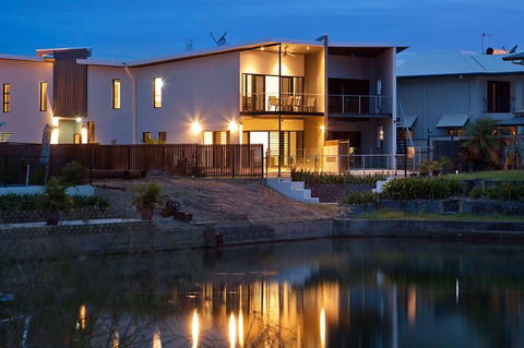 Marina Views Townhouse - Accommodation Port Hedland 2