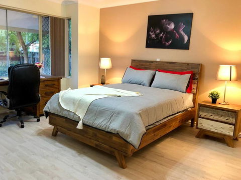 Massive Home (7 Mins To City) - Accommodation Port Hedland 2