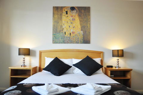 Meadowbrook Hotel Brisbane - Accommodation Port Hedland 0