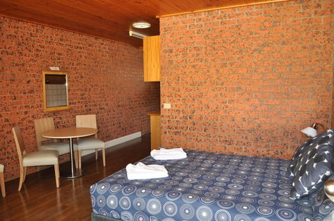 Merrijig Motor Inn - Accommodation Port Hedland 1