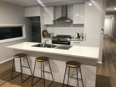 Milawa Vineyard Views - Guesthouse 2 - Accommodation Port Hedland 1