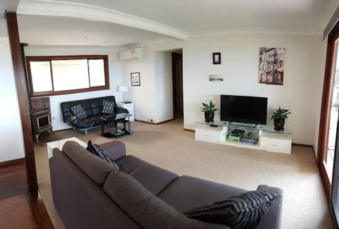 Million Dollar Views To Gold Coast - Accommodation Port Hedland 2