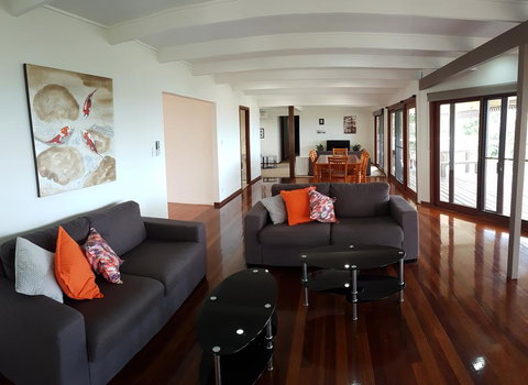 Million Dollar Views To Gold Coast - Accommodation Port Hedland 1