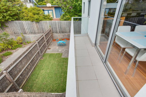 Modern McCrae Beauty - Accommodation Port Hedland 1