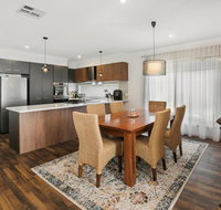 Modern Seaside Getaway Mornington - Accommodation Port Hedland