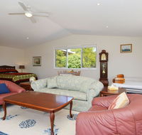 Morisset Waterfront 1bdr Studio looking over Trinity Marina - Accommodation Port Hedland