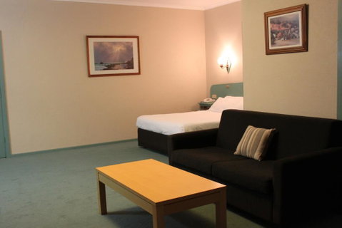 Mt Gambier International - Accommodation Port Hedland 1