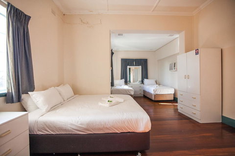 Captain Stirling Hotel - Accommodation Port Hedland 2