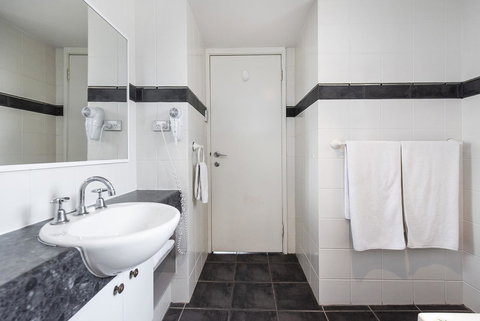 Subiaco Village 20 - Accommodation Port Hedland 14