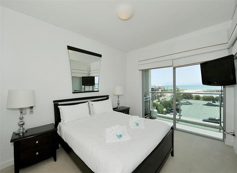 Nautica Residences Mandurah - Accommodation Port Hedland 11