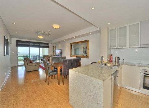 Nautica Residences Mandurah - Accommodation Port Hedland 6