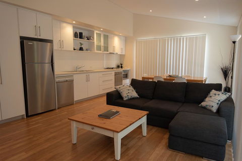 Cape Villas Dunsborough Unit 2 - Accommodation Port Hedland 0