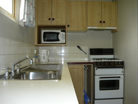 Albany Apartments - Accommodation Port Hedland 1