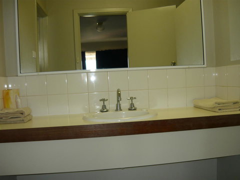Albany Apartments - Accommodation Port Hedland 14