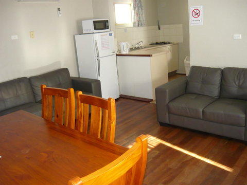 Albany Apartments - Accommodation Port Hedland 3