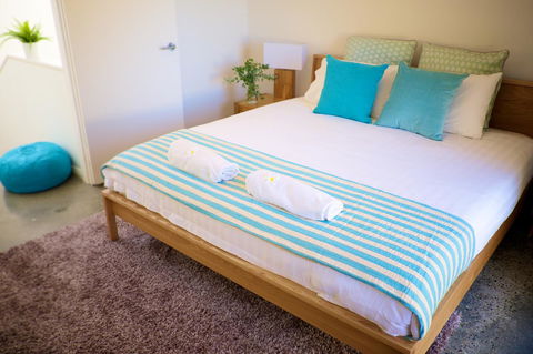 Cottesloe Artist's Beach Retreat - Accommodation Port Hedland 13