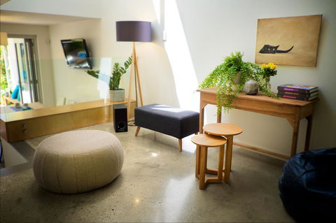 Cottesloe Artist's Beach Retreat - Accommodation Port Hedland 17
