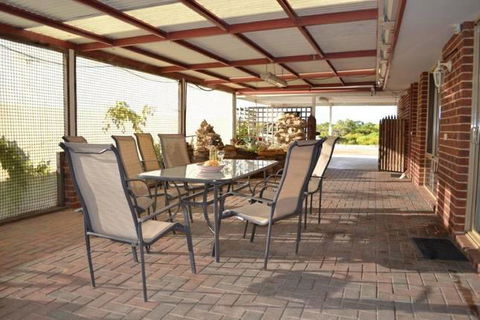 Beach Place @ Leeman - Accommodation Port Hedland 1